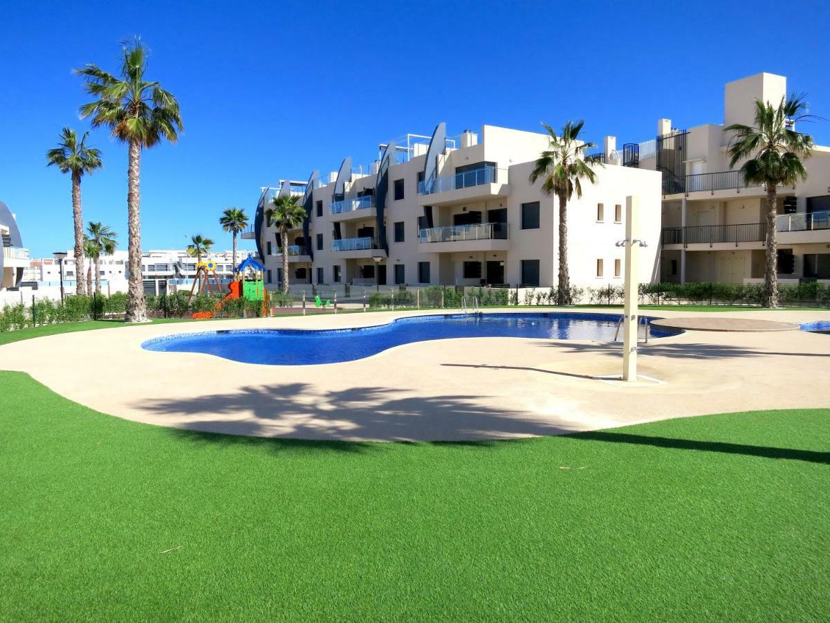 Playa Elisa Bay - Mil Palmeras Pilar de la Horadada Exterior photo